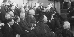 <%# $this->DataItem->marArticleFrom->title %