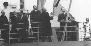 <%# $this->DataItem->marArticleFrom->title %