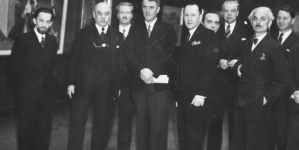 <%# $this->DataItem->marArticleFrom->title %