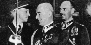 <%# $this->DataItem->marArticleFrom->title %