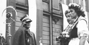 <%# $this->DataItem->marArticleFrom->title %