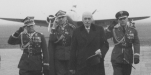 <%# $this->DataItem->marArticleFrom->title %