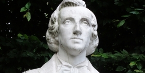 <%# $this->DataItem->marArticleFrom->title %