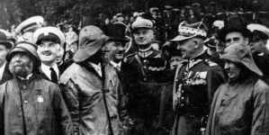 <%# $this->DataItem->marArticleFrom->title %