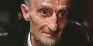 <%# $this->DataItem->marArticleFrom->title %