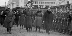 <%# $this->DataItem->marArticleFrom->title %