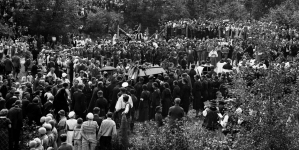 <%# $this->DataItem->marArticleFrom->title %