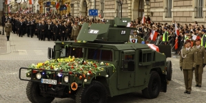 <%# $this->DataItem->marArticleFrom->title %