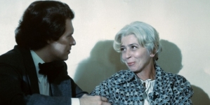 Halina Mikołajska w filmie "Barwy ochronne" 1976 r.