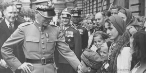 <%# $this->DataItem->marArticleFrom->title %