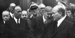 <%# $this->DataItem->marArticleFrom->title %