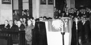 <%# $this->DataItem->marArticleFrom->title %