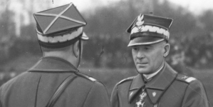 <%# $this->DataItem->marArticleFrom->title %