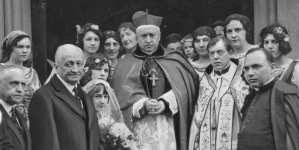 <%# $this->DataItem->marArticleFrom->title %