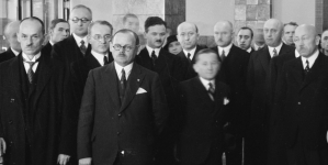 <%# $this->DataItem->marArticleFrom->title %