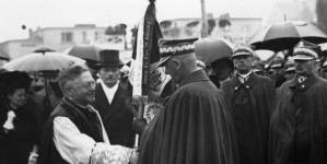 <%# $this->DataItem->marArticleFrom->title %