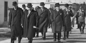 <%# $this->DataItem->marArticleFrom->title %