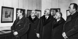 <%# $this->DataItem->marArticleFrom->title %