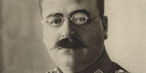 "Gen. Wacław Iwaszkiewicz od 20 III 1919 do końca kwietnia 1919 dowódca Naczelnej Komendy Wschód. W maju 1919 dowódca Grupy operacyjnej między Dniestrem a Karpatami. "