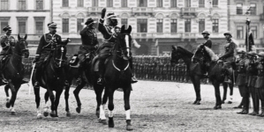 <%# $this->DataItem->marArticleFrom->title %