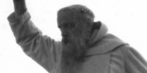 <%# $this->DataItem->marArticleFrom->title %