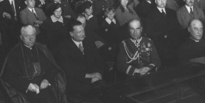 <%# $this->DataItem->marArticleFrom->title %