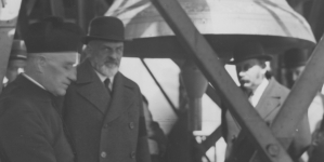 <%# $this->DataItem->marArticleFrom->title %