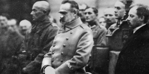 <%# $this->DataItem->marArticleFrom->title %