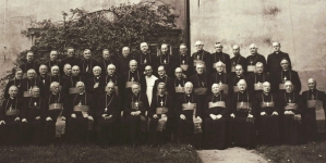 <%# $this->DataItem->marArticleFrom->title %