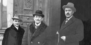 <%# $this->DataItem->marArticleFrom->title %