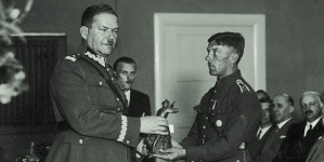 <%# $this->DataItem->marArticleFrom->title %