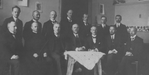 <%# $this->DataItem->marArticleFrom->title %