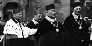 <%# $this->DataItem->marArticleFrom->title %