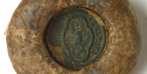 <%# $this->DataItem->marArticleFrom->title %