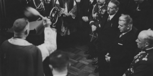 <%# $this->DataItem->marArticleFrom->title %