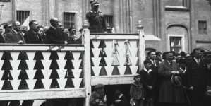 <%# $this->DataItem->marArticleFrom->title %