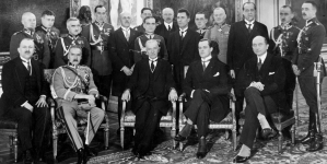 <%# $this->DataItem->marArticleFrom->title %