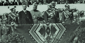 <%# $this->DataItem->marArticleFrom->title %