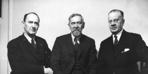 <%# $this->DataItem->marArticleFrom->title %