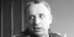 <%# $this->DataItem->marArticleFrom->title %