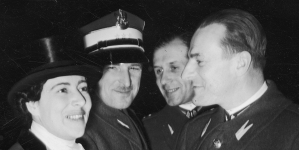 <%# $this->DataItem->marArticleFrom->title %