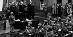 <%# $this->DataItem->marArticleFrom->title %