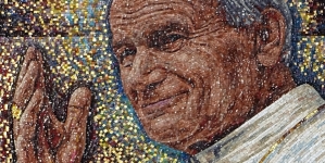 <%# $this->DataItem->marArticleFrom->title %