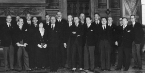 <%# $this->DataItem->marArticleFrom->title %