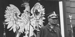 <%# $this->DataItem->marArticleFrom->title %