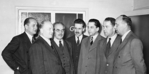 <%# $this->DataItem->marArticleFrom->title %