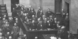 <%# $this->DataItem->marArticleFrom->title %