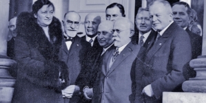 <%# $this->DataItem->marArticleFrom->title %