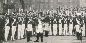 <%# $this->DataItem->marArticleFrom->title %