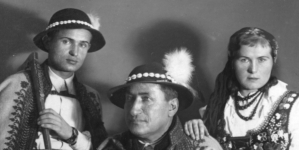 <%# $this->DataItem->marArticleFrom->title %